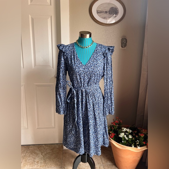 J. Crew Dresses & Skirts - Jcrew Blue Floral V-Neck Long Sleeve Wrap Dress